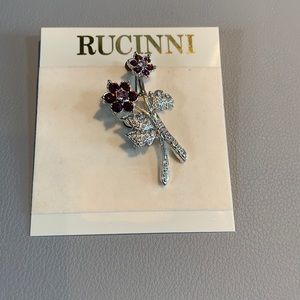 Bundle of 2 Crystal Floral Brooches –‎ Rucinni & Elegant Gift Boxed